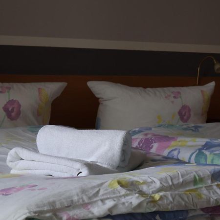 Hotel Carolaruh Bad Elster Bagian luar foto