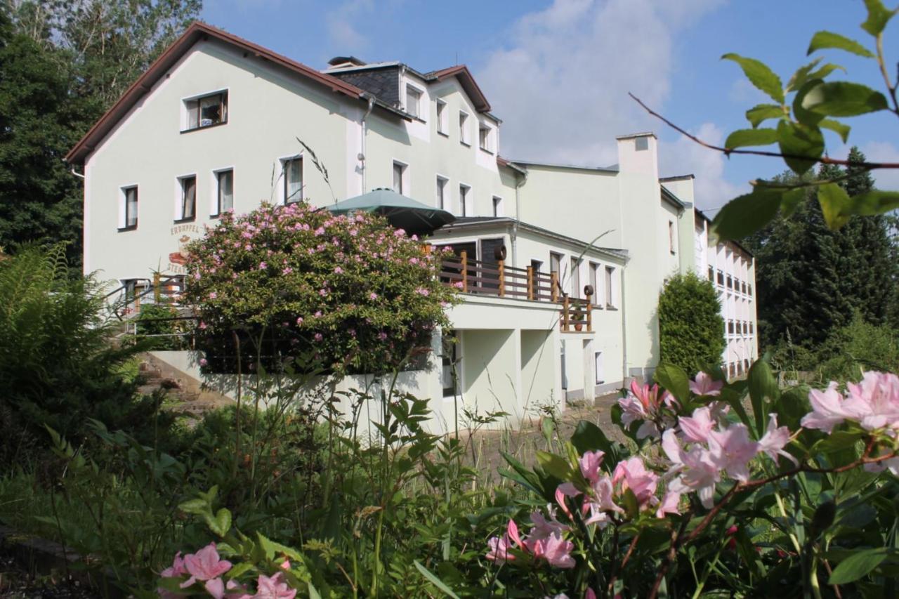 Hotel Carolaruh Bad Elster Bagian luar foto